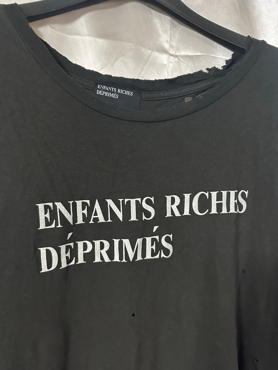 ERD 디스트레스드 로고 티 블랙 상품이미지2