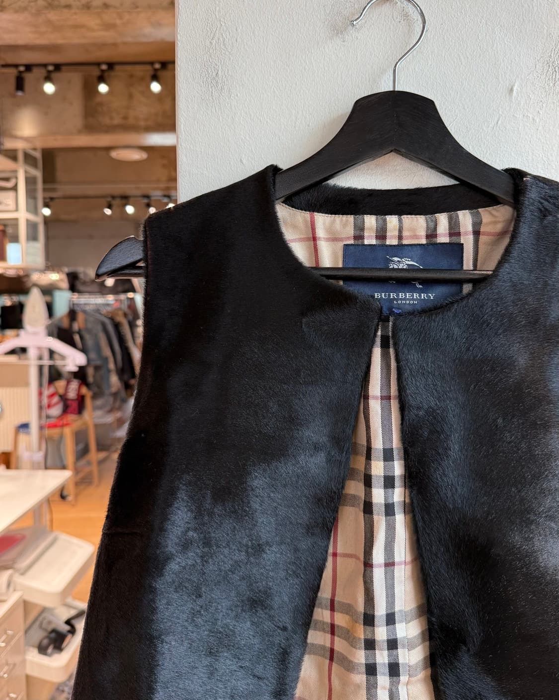 버버리 블랙 송치 베스트 자켓 상품이미지4