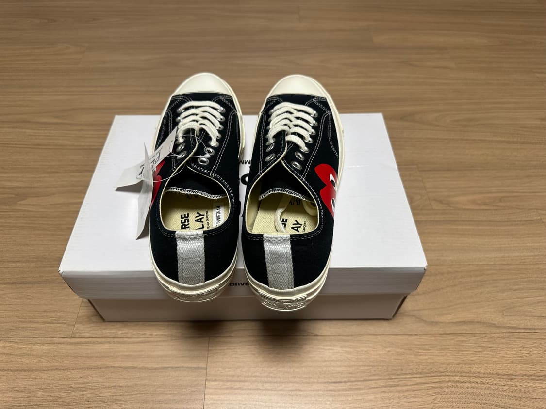 285 컨버스 x 플레이 꼼데가르송 척 70 로우 블랙 상품이미지5