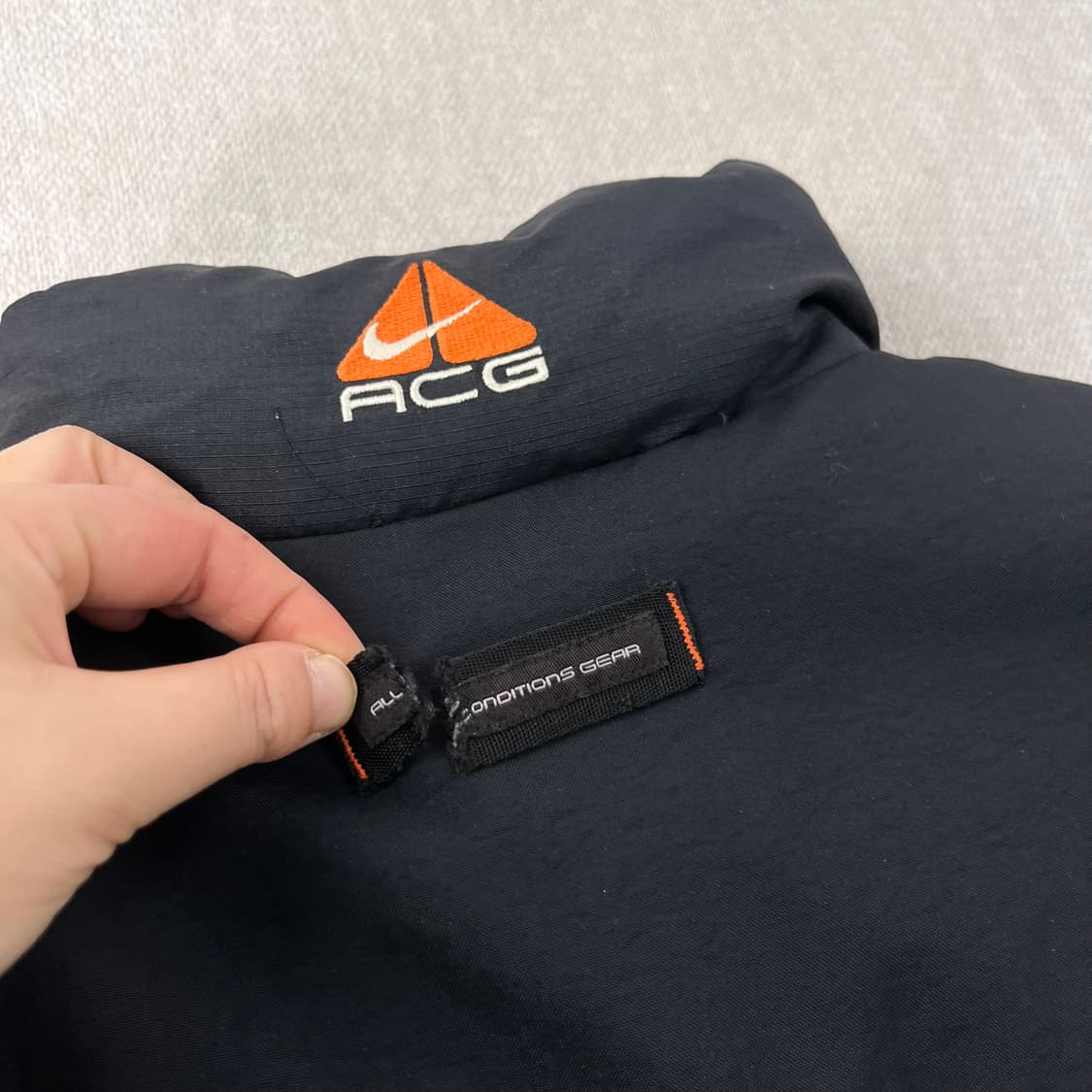 105 나이키 ACG 올드스쿨 패딩조끼 상품이미지5