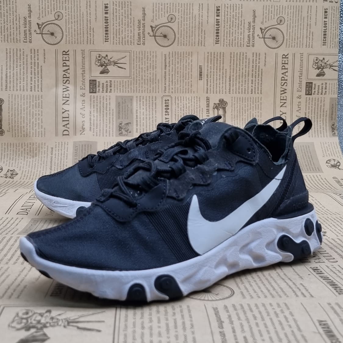 나이키 리액트 엘리먼트 55 운동화240 상품이미지1