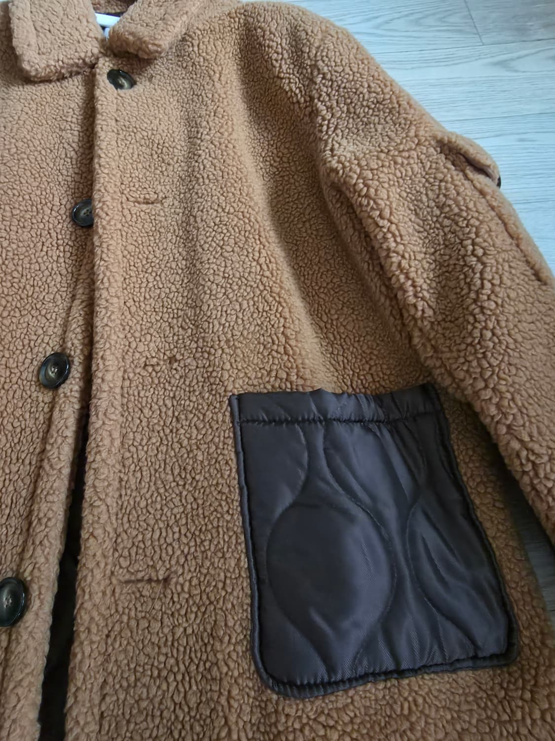 앤더슨벨 리차드 테디베어

뽀글이 자켓 M 상품이미지6