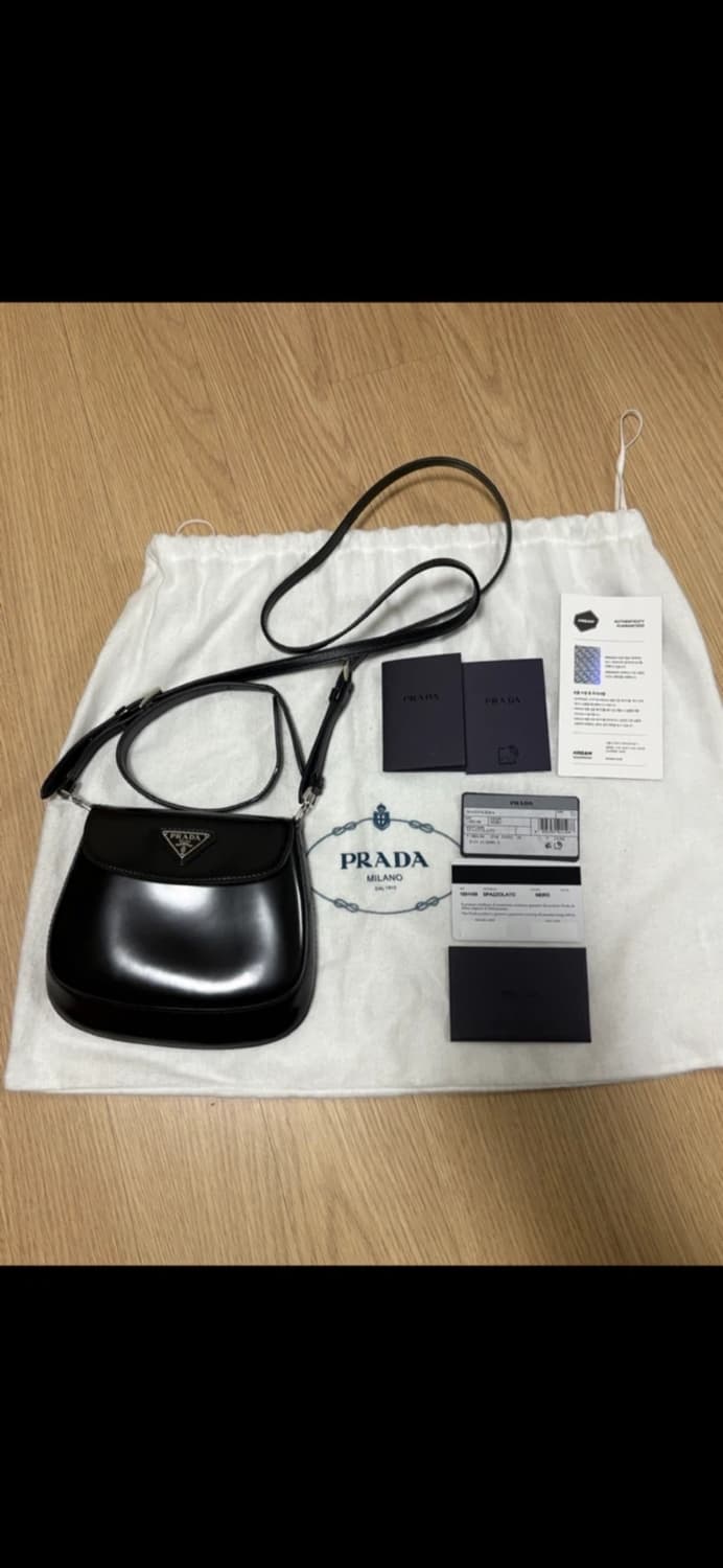 프라다 플랩 클레오 브러쉬드 레더 미니백 상품이미지2