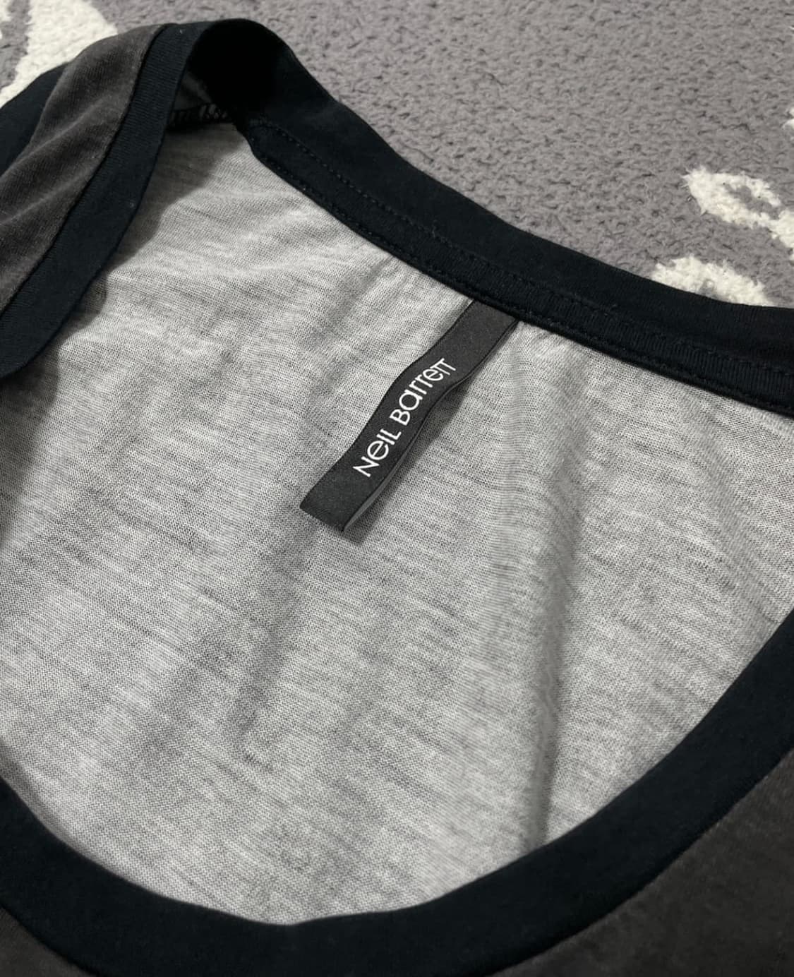 Neil Barrett 크로우퍼 트롱프로유 슬리브리스 상품이미지3