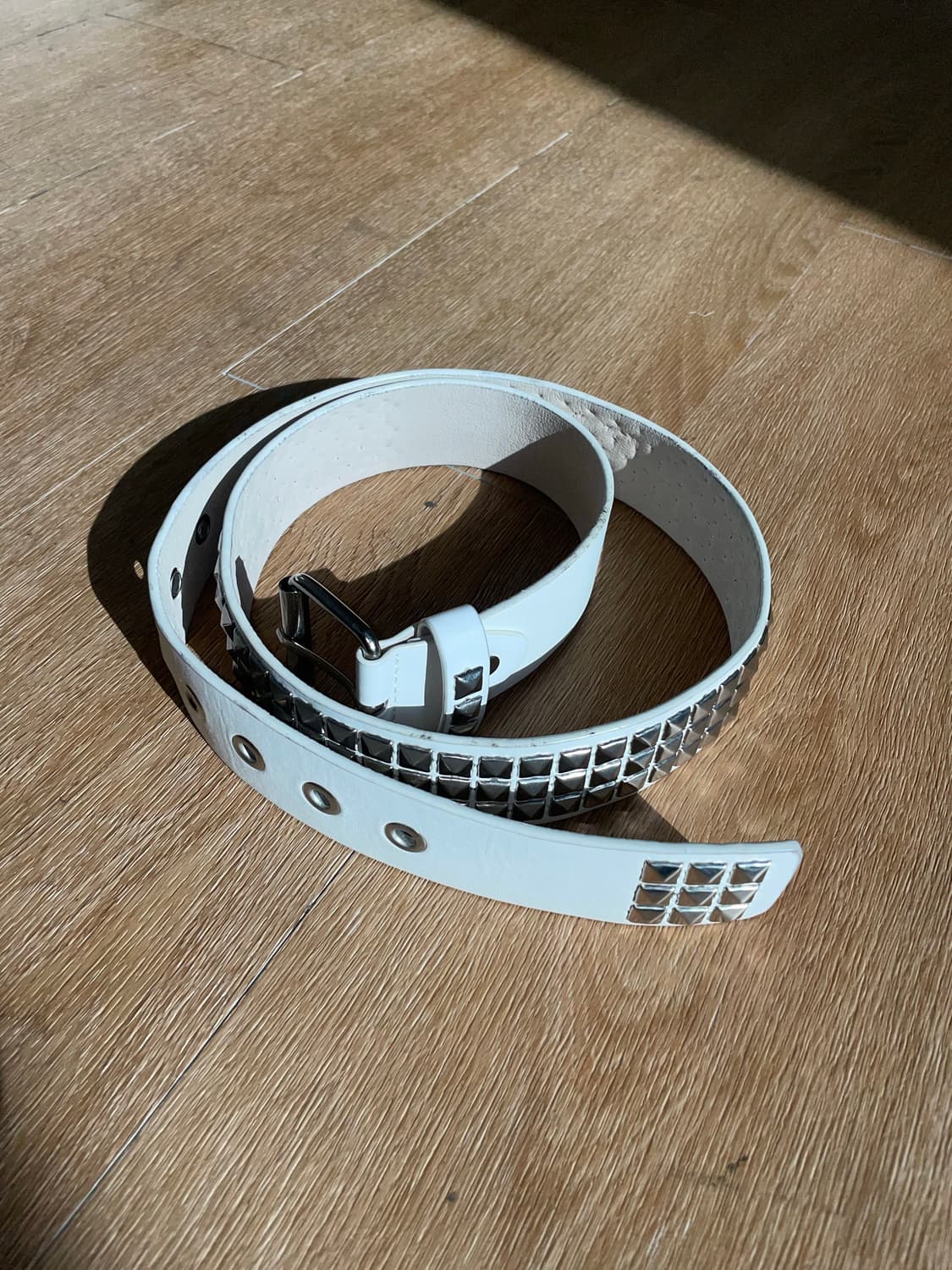 스터드 벨트 화이트 상품이미지2