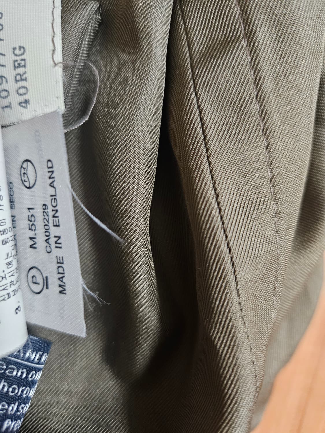 90's아쿠아스큐텀 실크 100 트렌치코트  상품이미지5