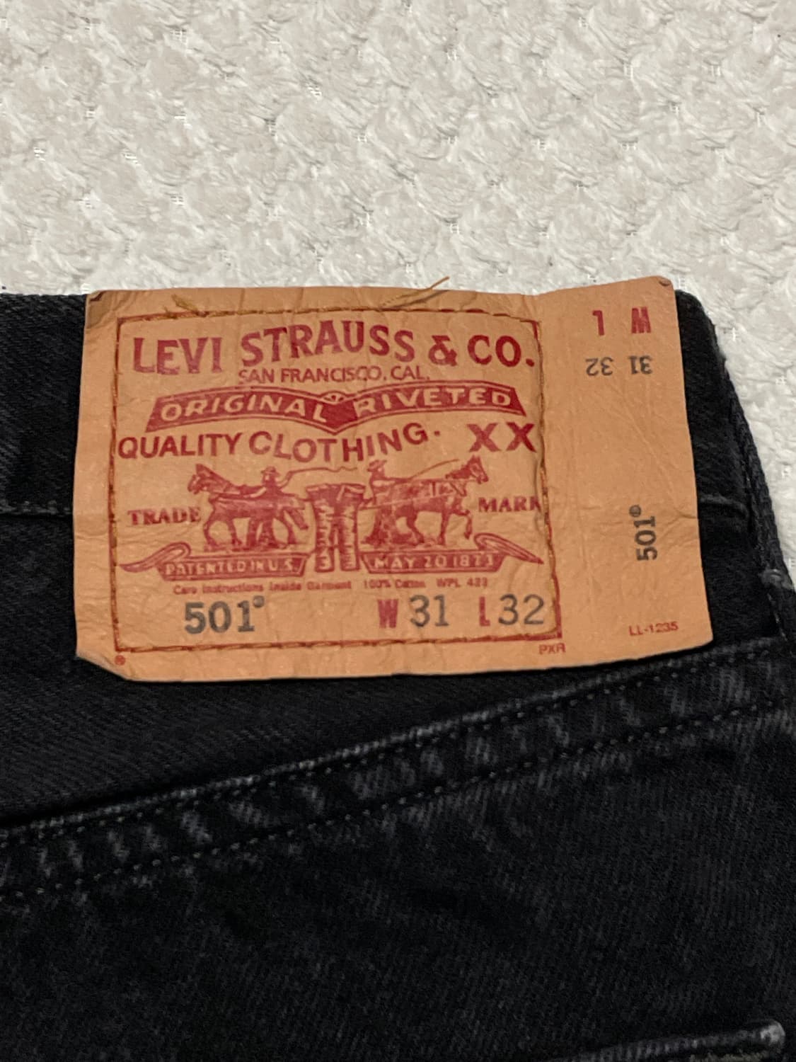 [31X32] 리바이스 00's 501 오리지널 핏 흑청 데님(클리닝O) 상품이미지9