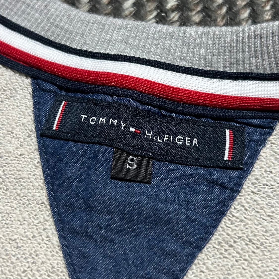 [S] Tommy 타미힐피거 베이직 그레이 라운드 맨투맨 상품이미지4