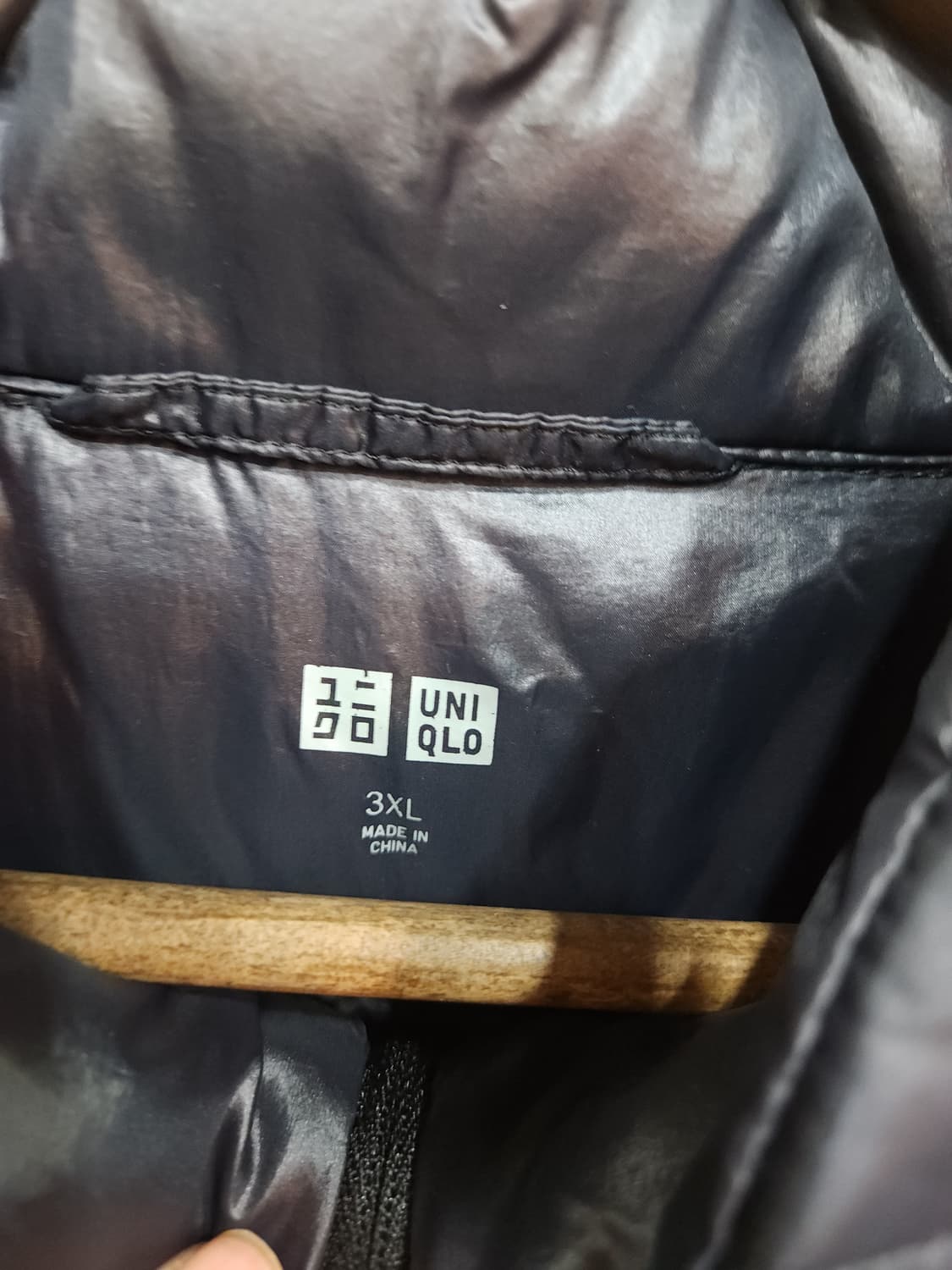 유니클로 오리털 경량 패딩 조끼
​
 상품이미지3