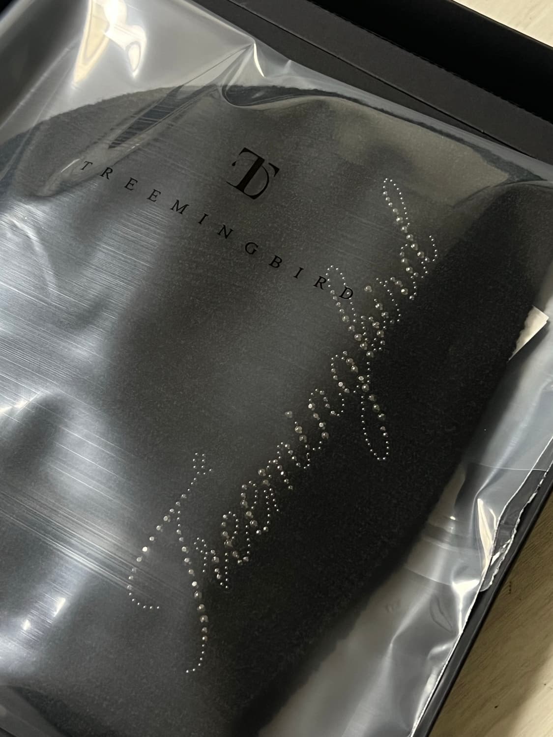 [새상품/한정판] 트리밍버드 - 스파클 스크립트 비니 (블랙/챠콜) 상품이미지2