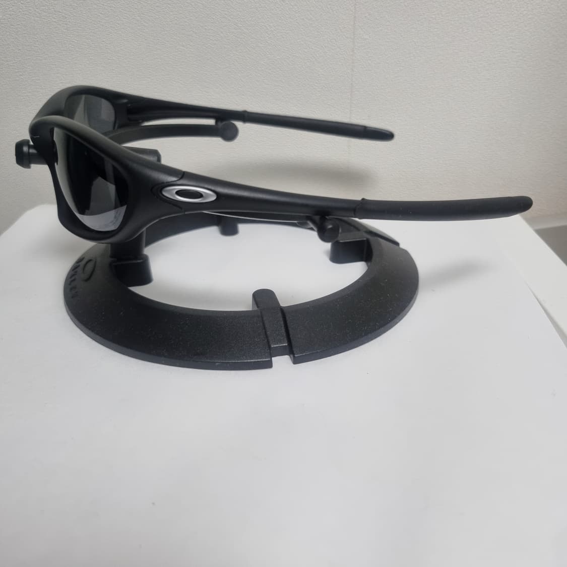 오클리 트웬티 메트블랙  상품이미지3