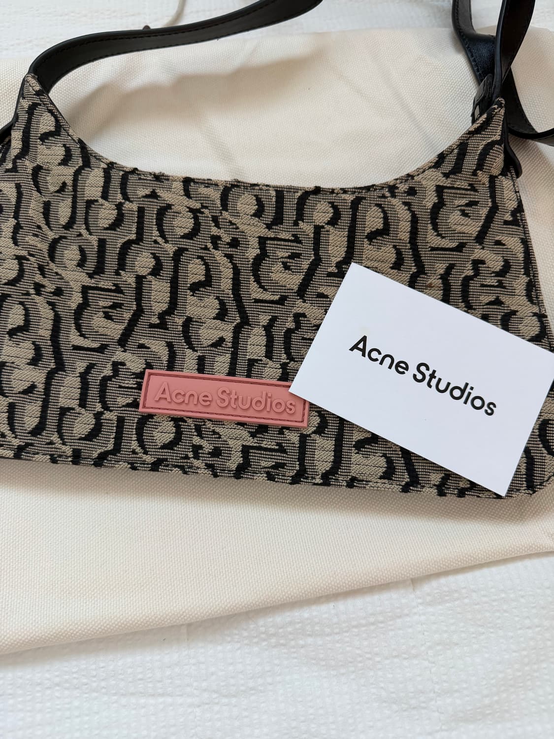 아크네스튜디오 자카드 플랫 숄더 백 상품이미지7