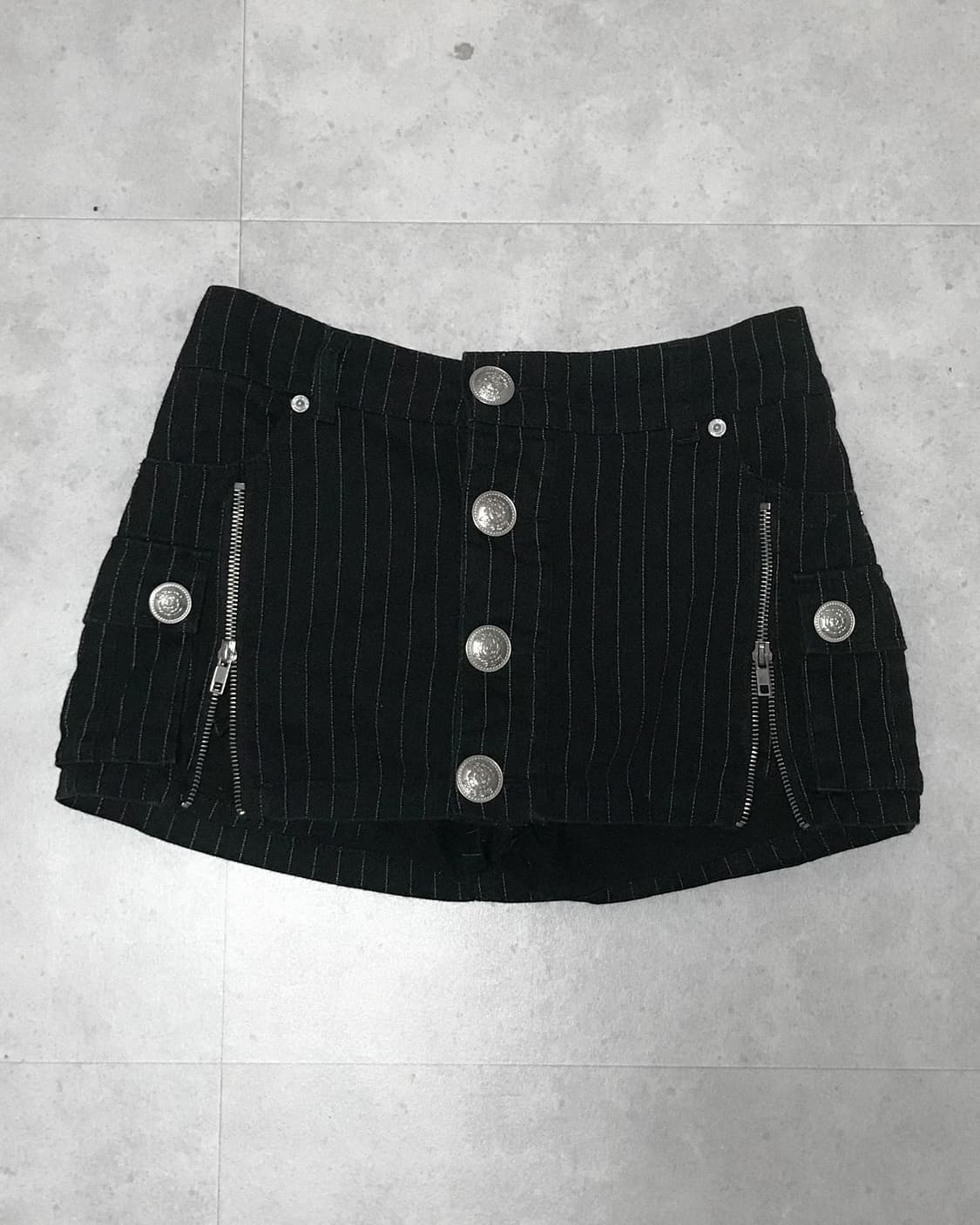 dig deep stripe b♡tton shorts 상품이미지3