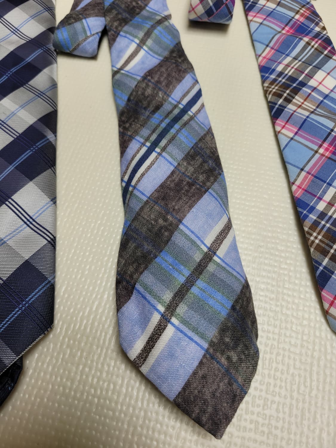 넥타이 3종 (체크패턴 네이비, 블루, 핑크) 상품이미지4