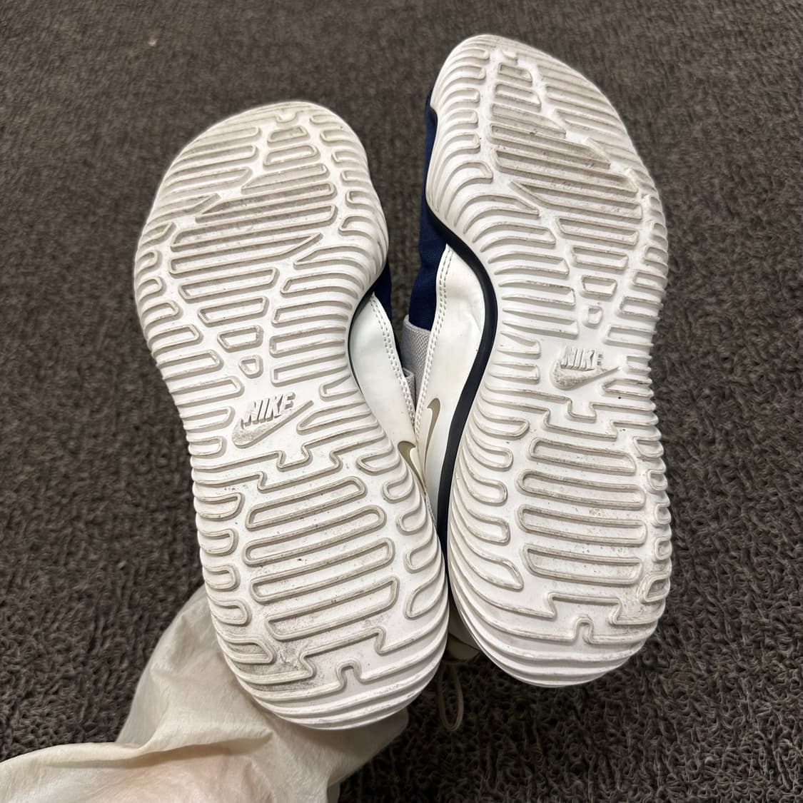 NIKE 나이키 커뮤터 고프코어 운동화 250 상품이미지7