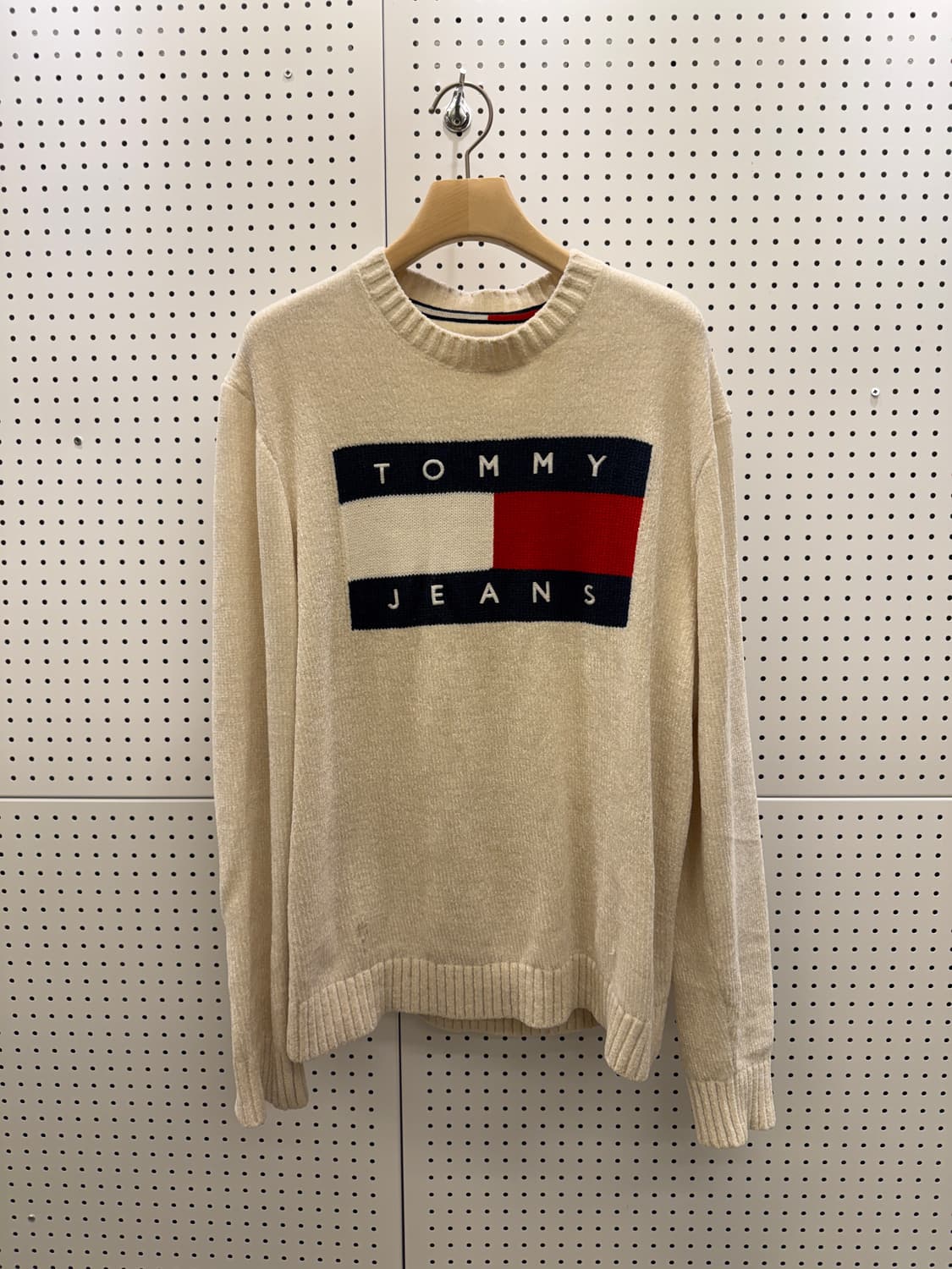 타미진스 빅로고 플래그 아이보리 니트 스웨터 U1102 상품이미지2