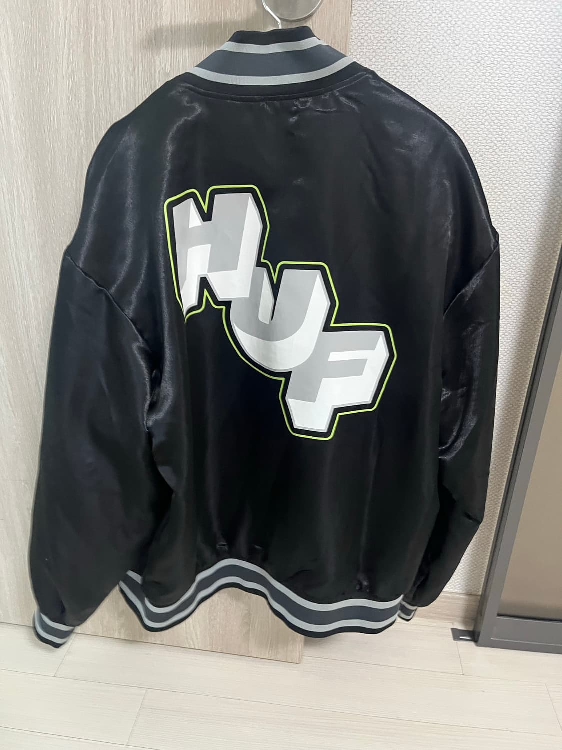 huf 바시티 자켓 m 상품이미지2