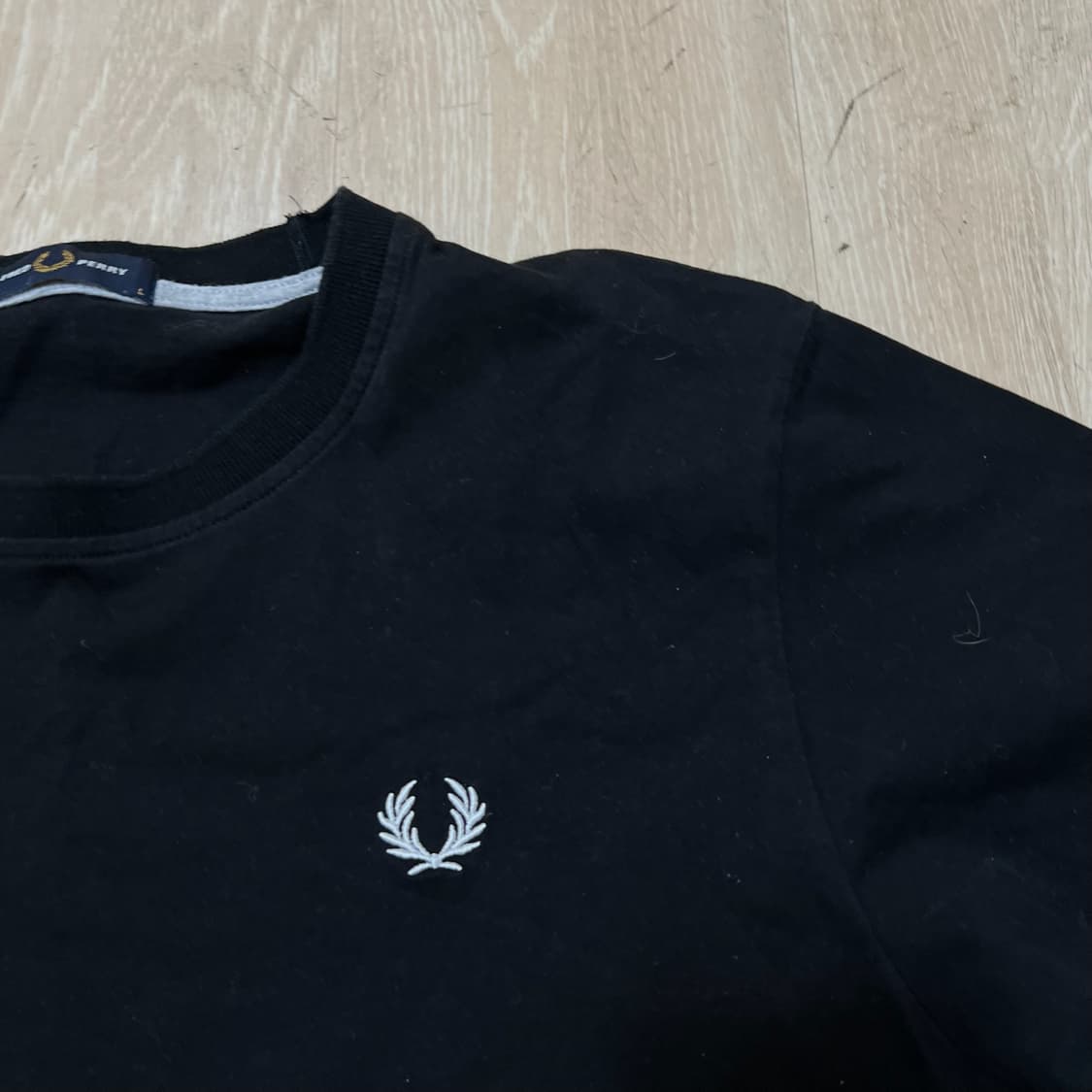 프레드페리 월계수 로고 라운드 반팔티 L/100  상품이미지3