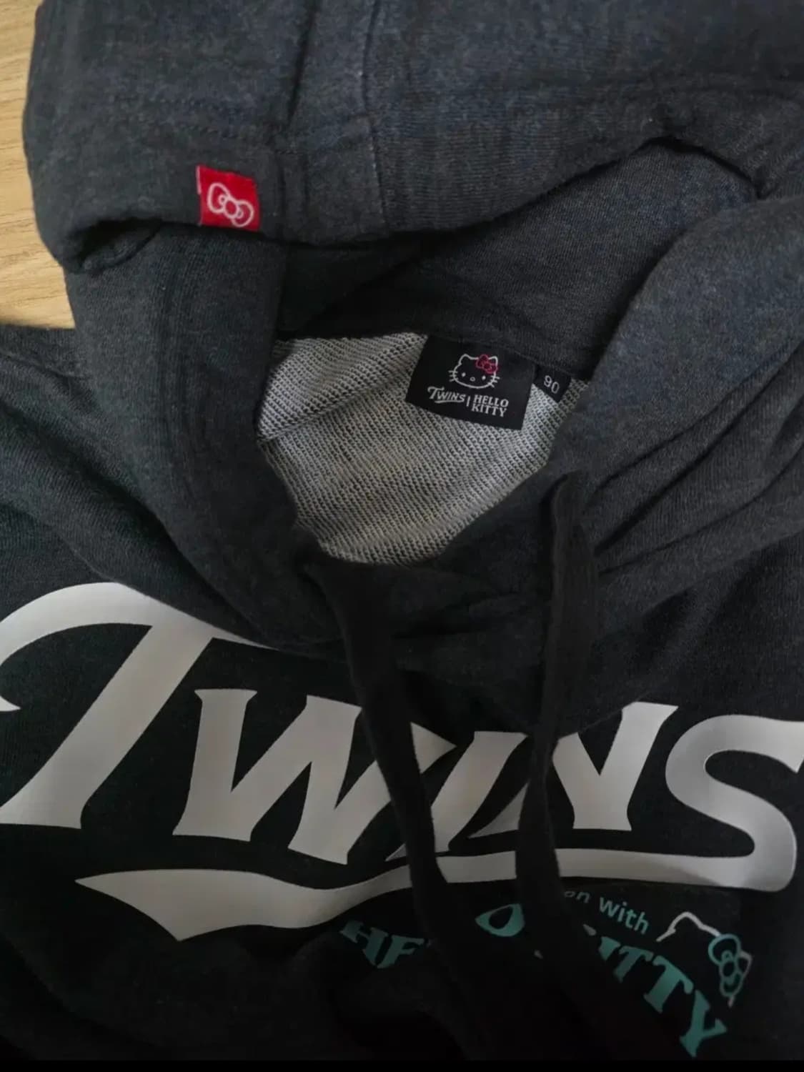 엘지트윈스 헬로키티 반팔티 후드티 헬로트윈스 컬래버 상품이미지2