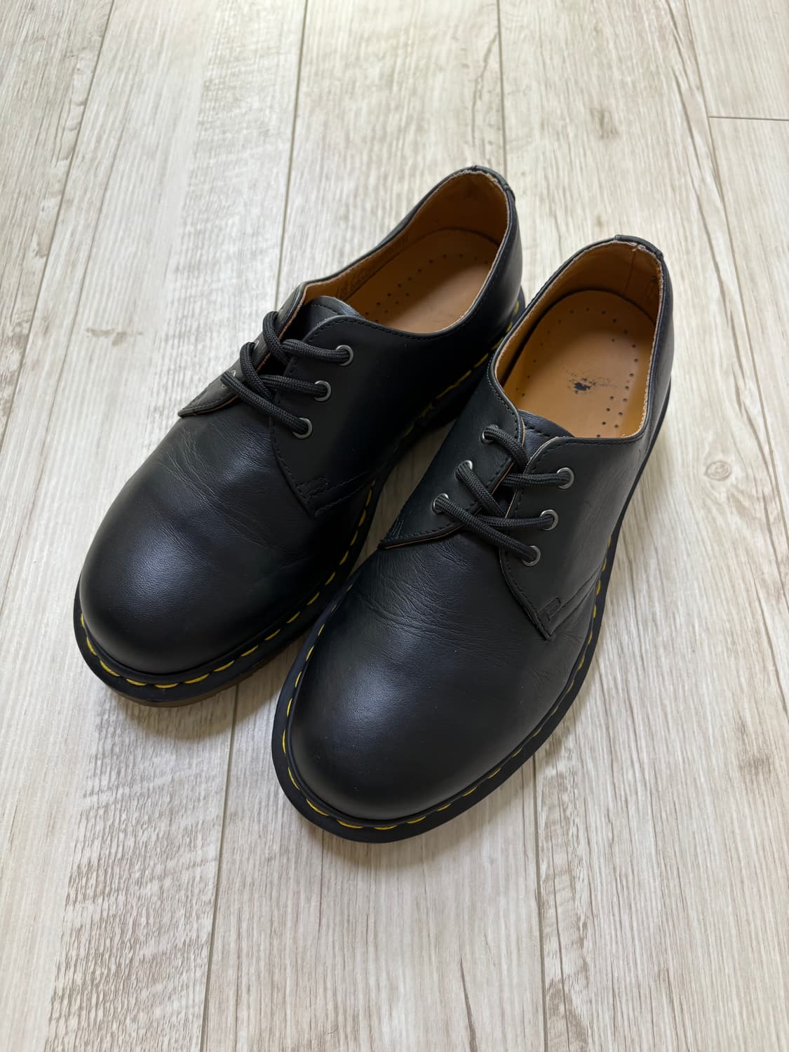 닥터마틴 1461 3홀 나파 240 상품이미지1