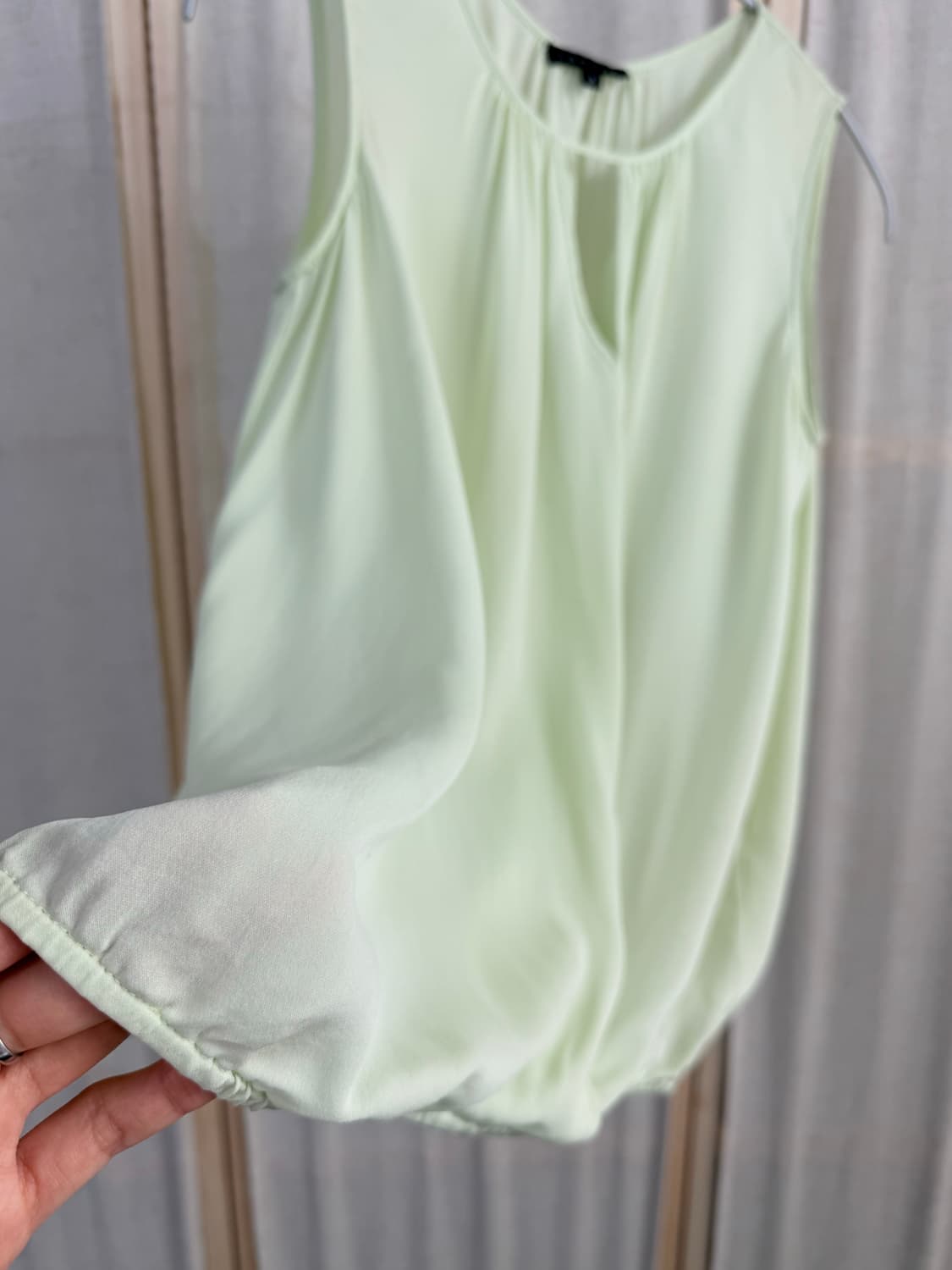 Theory 퓨어실크 민소매 블라우스 상품이미지7