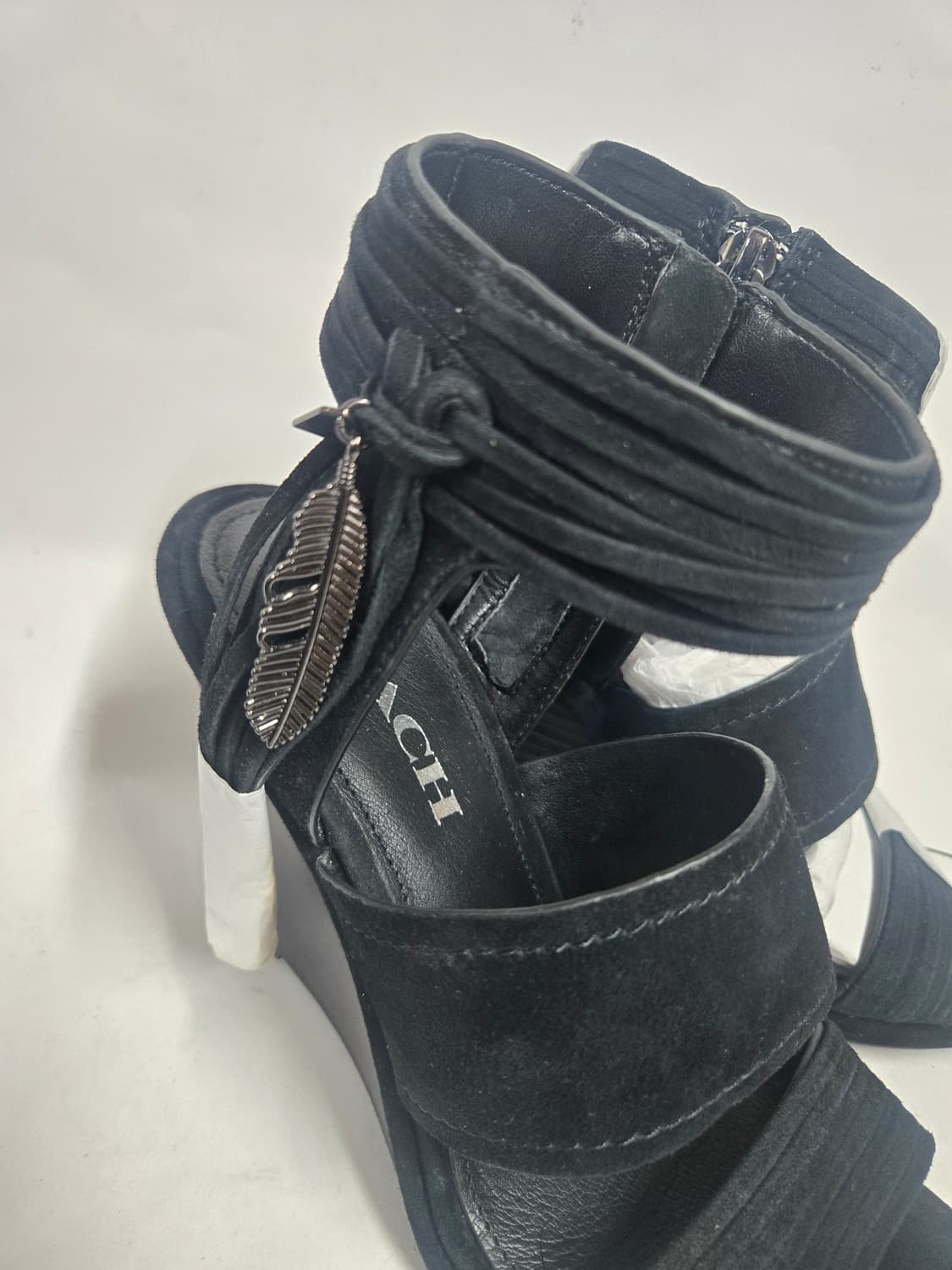 새제품)코치 블랙 스웨이드 테슬장식 웨지힐 샌들 240 상품이미지8