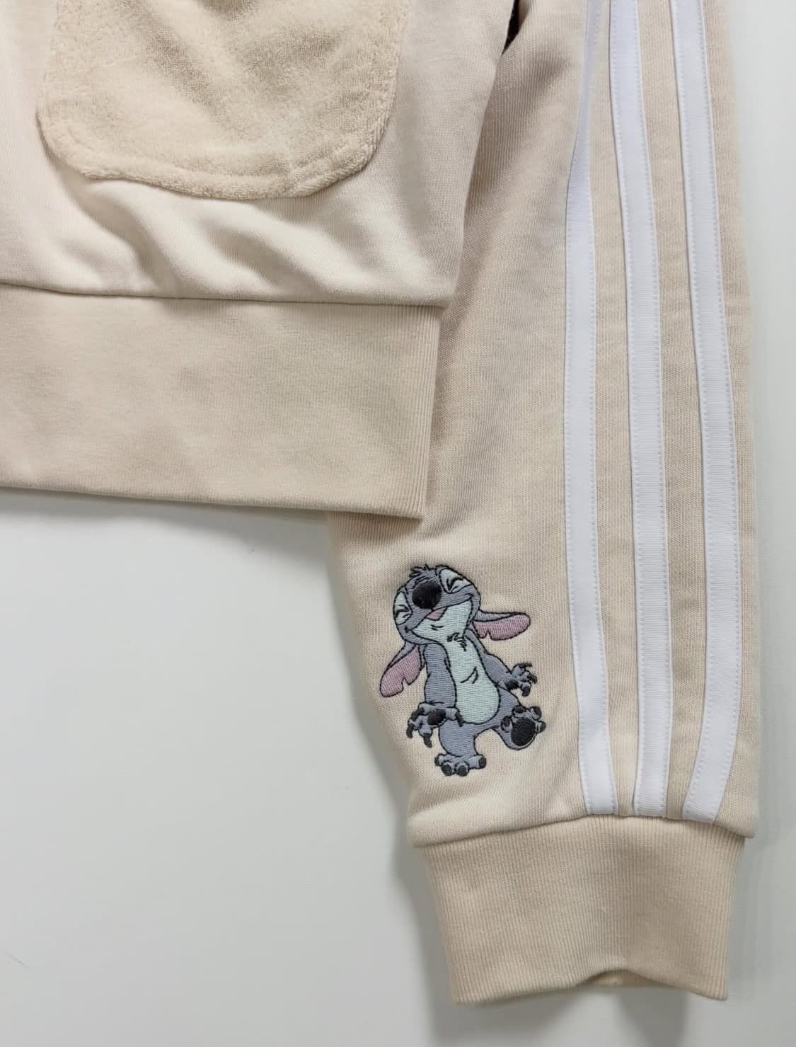 Adidas x Disney 아디다스 디즈니 콜라보 스티치 크롭 가디건 상품이미지5
