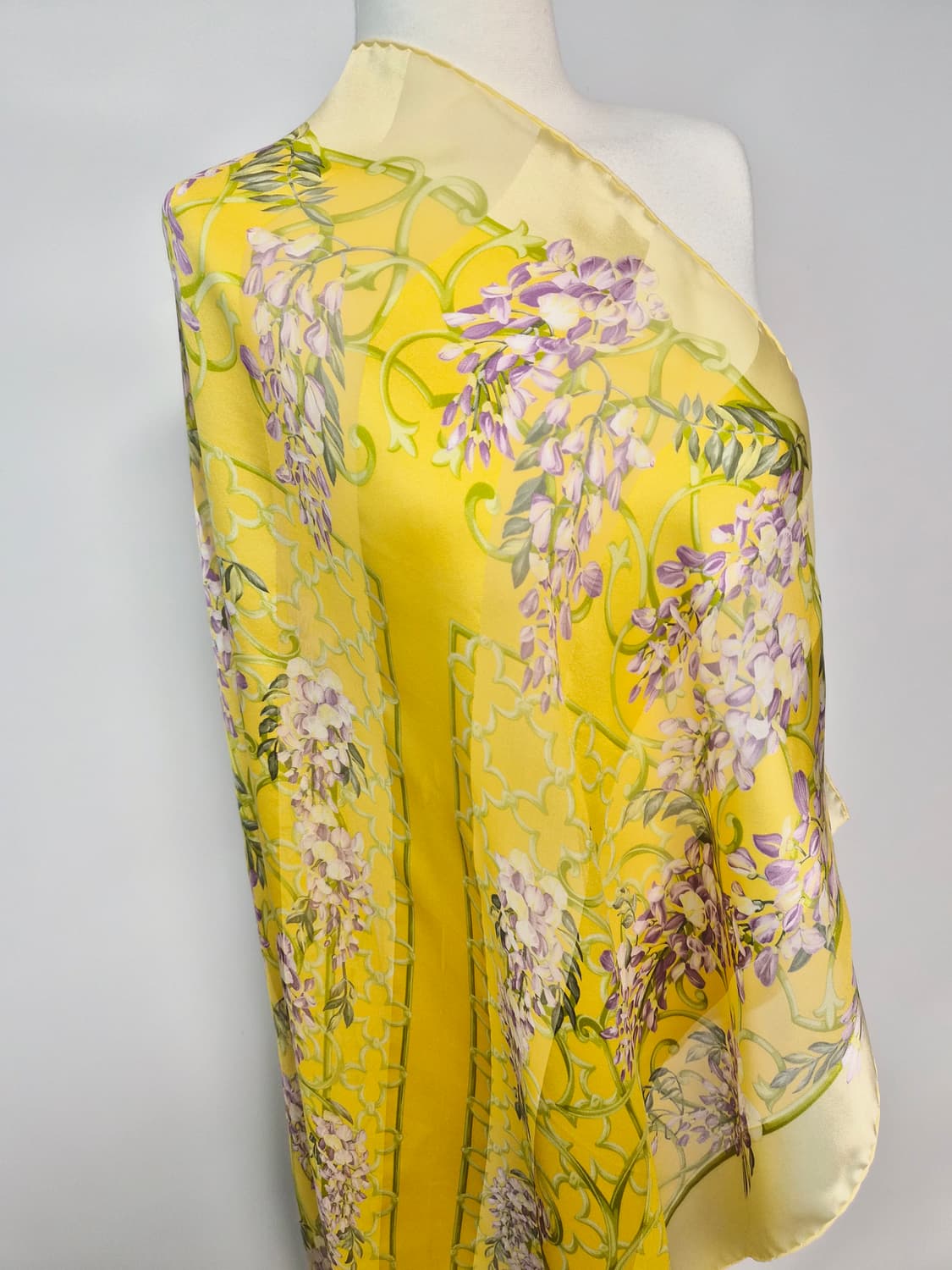 디올 플로랄 플라워 실크 대형 스카프 머플러 상품이미지2