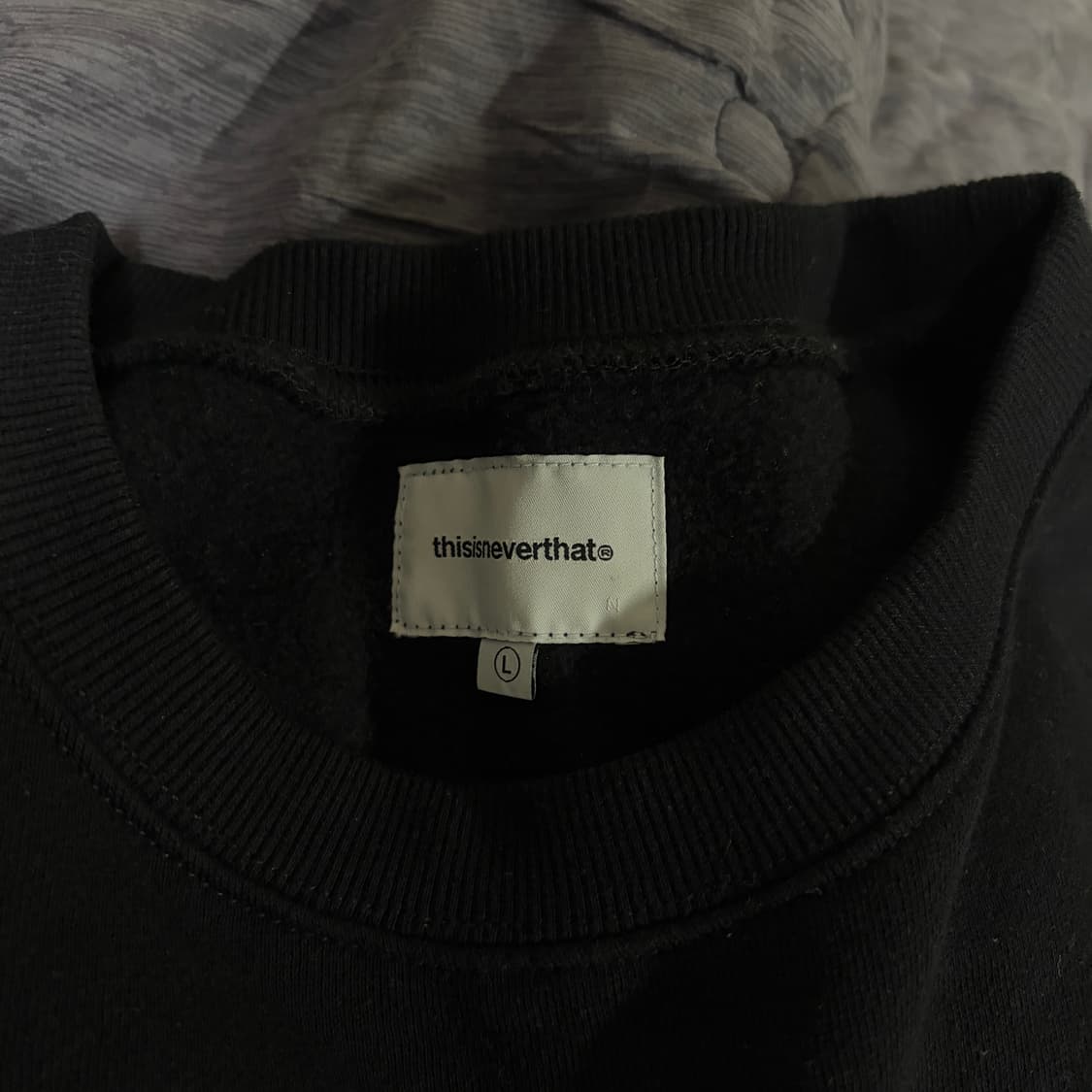 디네뎃 블랙 맨투맨 급처합니다 상품이미지2