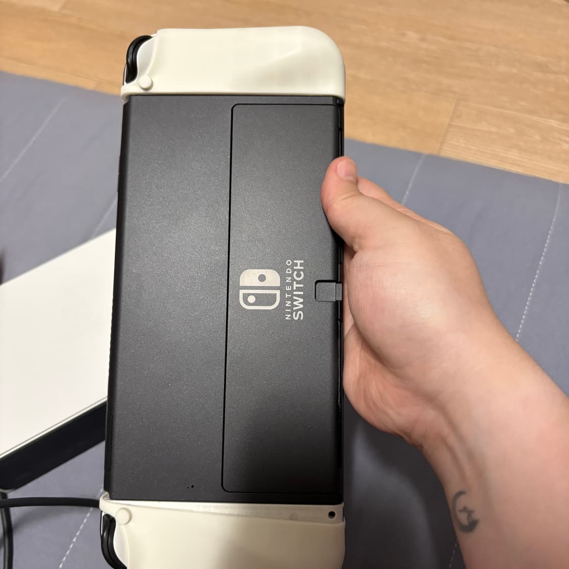 닌텐도 스위치 OLED 화이트 상품이미지9
