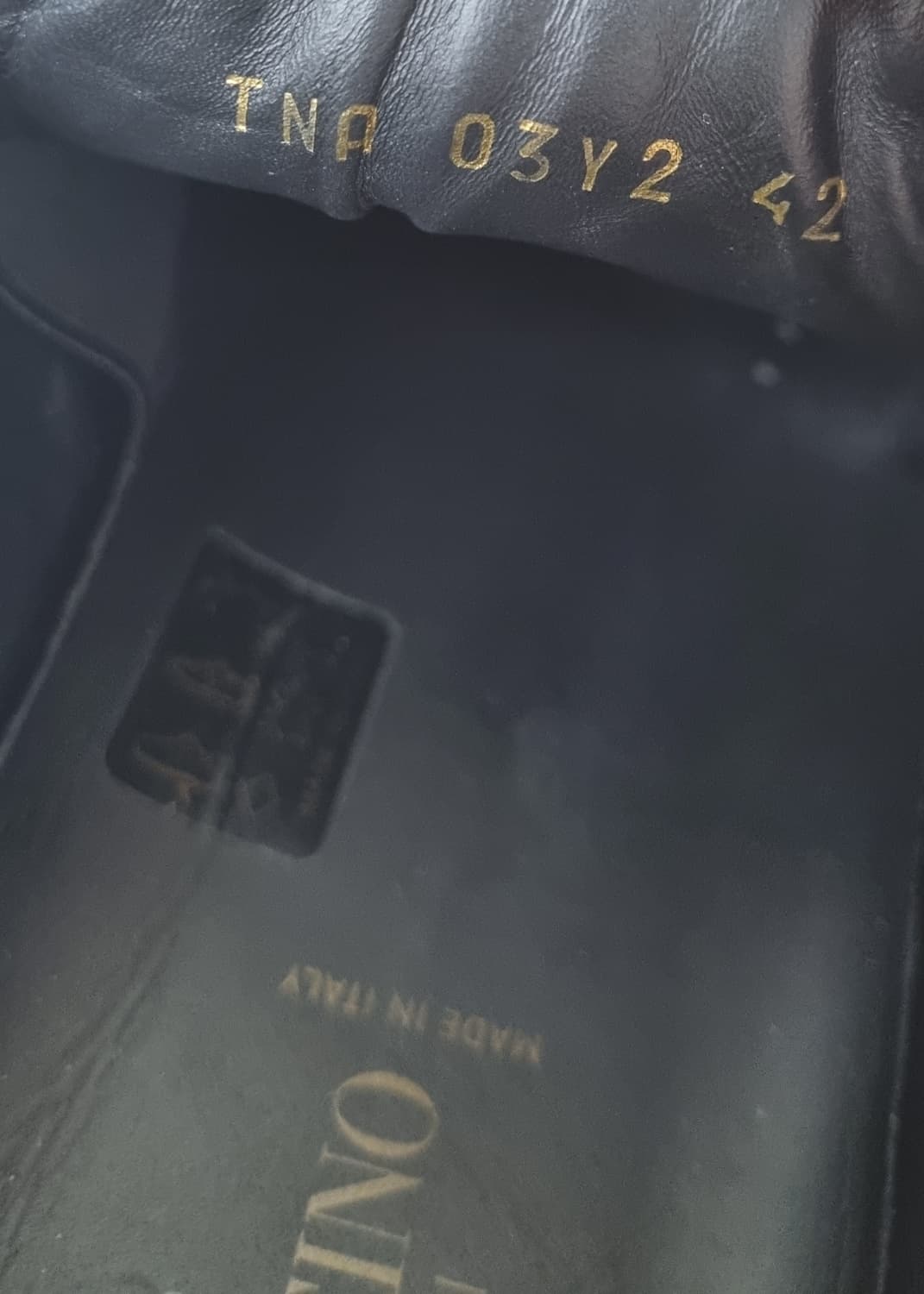 발렌티노 브이펑크 스트랩42 상품이미지7