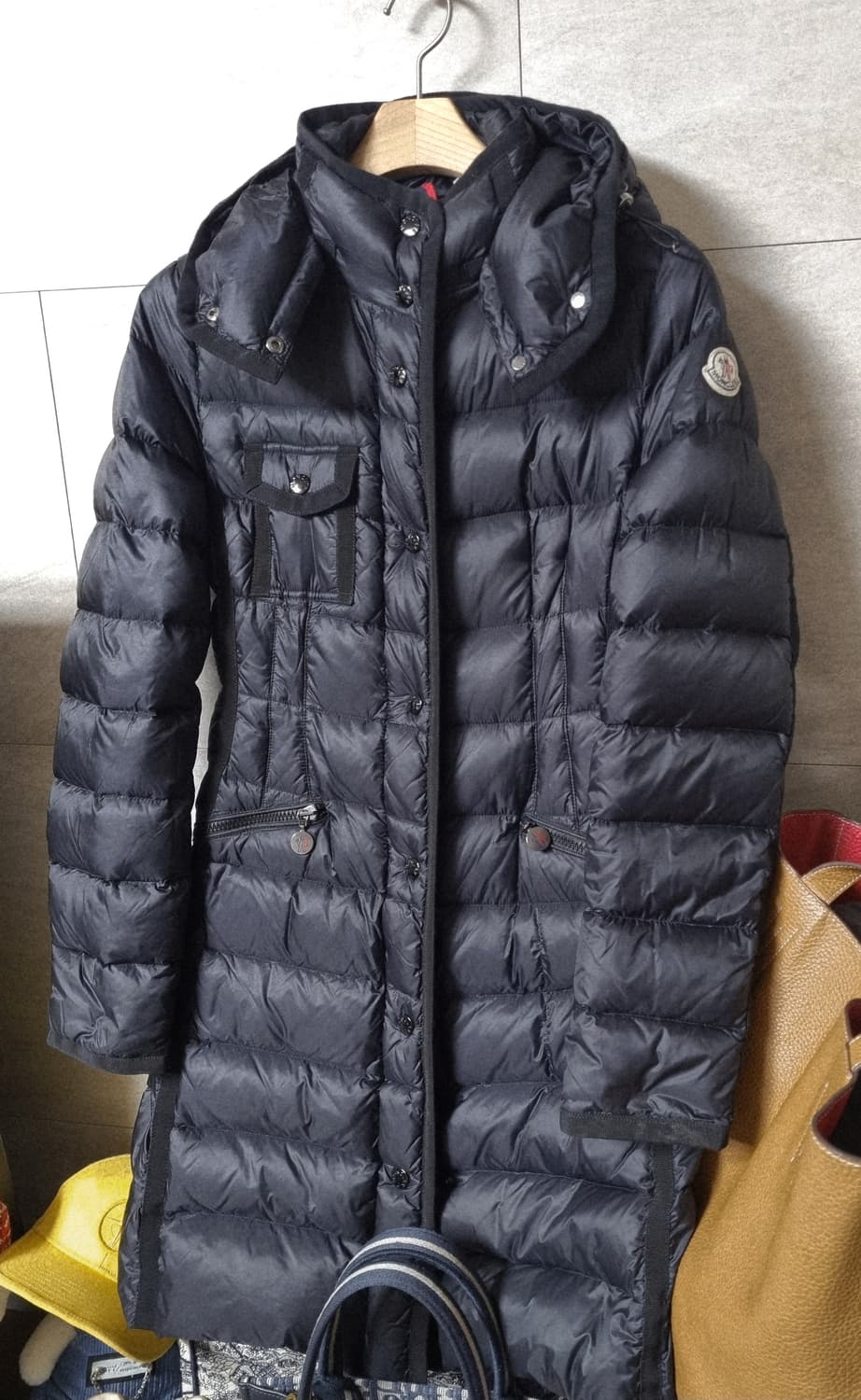 정품) 몽클레르  헤르민 패딩  상품이미지2