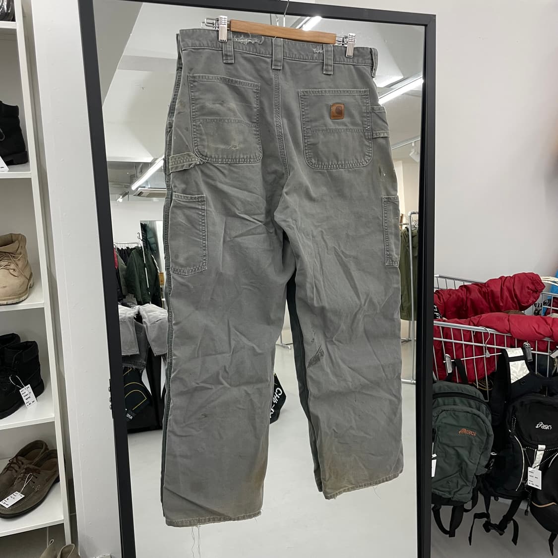 칼하트 OG 가죽패치 카펜터 하드 페이딩 와이드 워크팬츠 상품이미지3