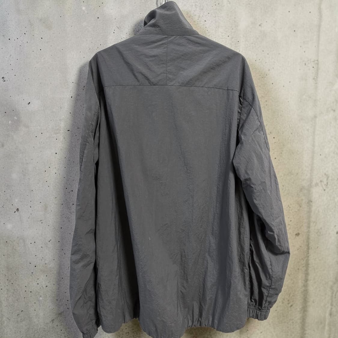 넘버나인 레터링 나일론 트랙자켓 상품이미지2