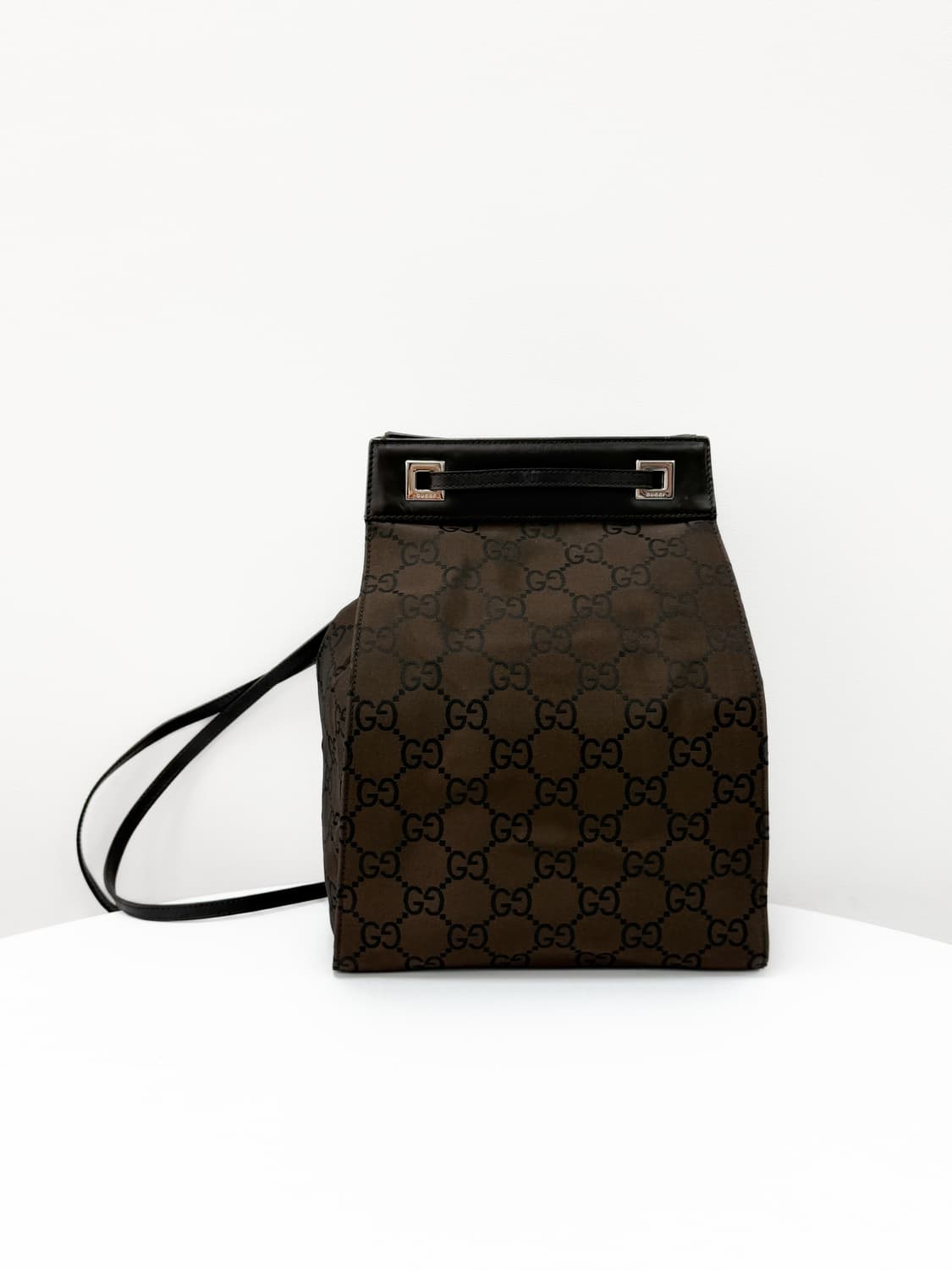 구찌 GG 나일론 레더 트리밍 원 숄더 백팩 상품이미지3