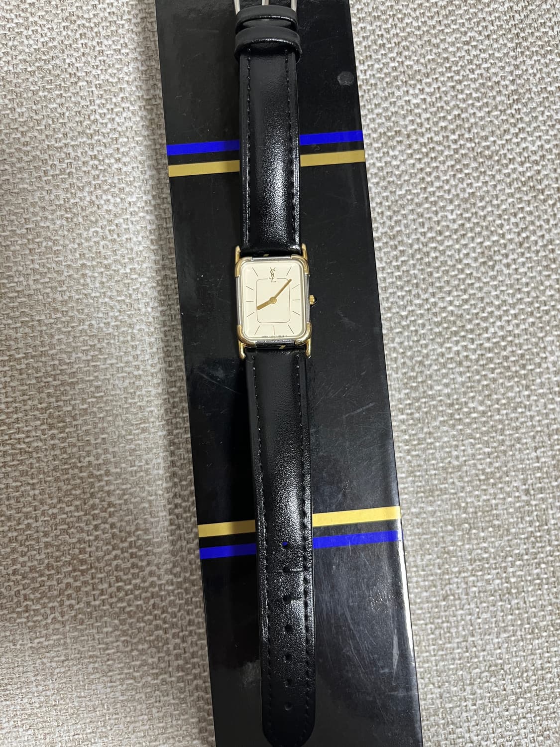YSL 입생로랑 빈티지 쿼츠 시계 상품이미지1