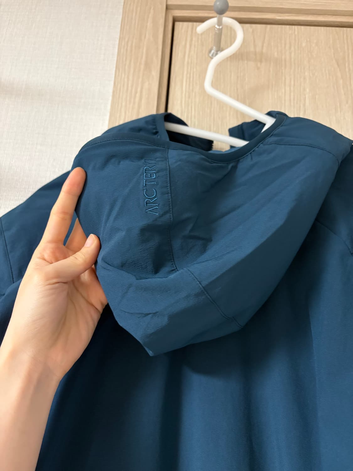 무배 아크테릭스 앱실론 인슐레이티드 후디 m 상품이미지6