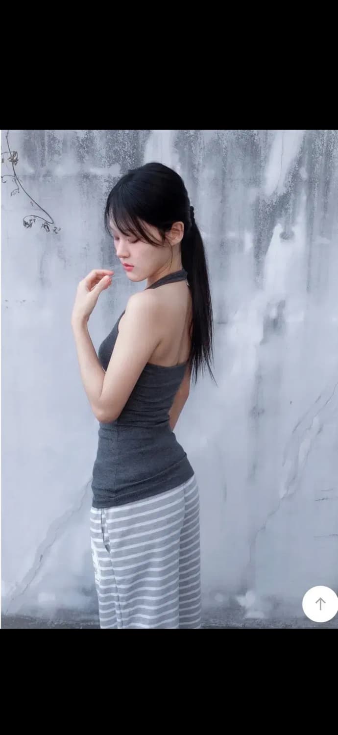 알로하프로젝트 홀터넥 나시 - 차콜 상품이미지4