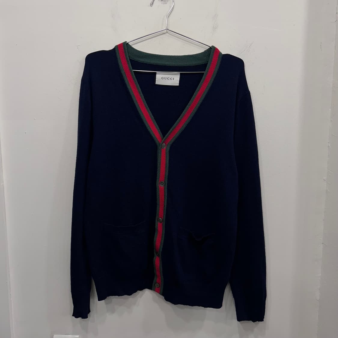 구찌 삼선 웹 울케시미어 브이넥 니트 가디건 상품이미지2