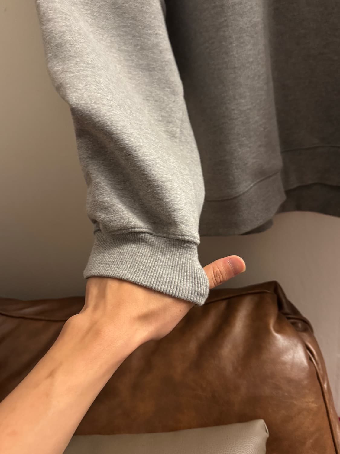 999휴머니티 EVD 스웻 맨투맨 2size 상품이미지3