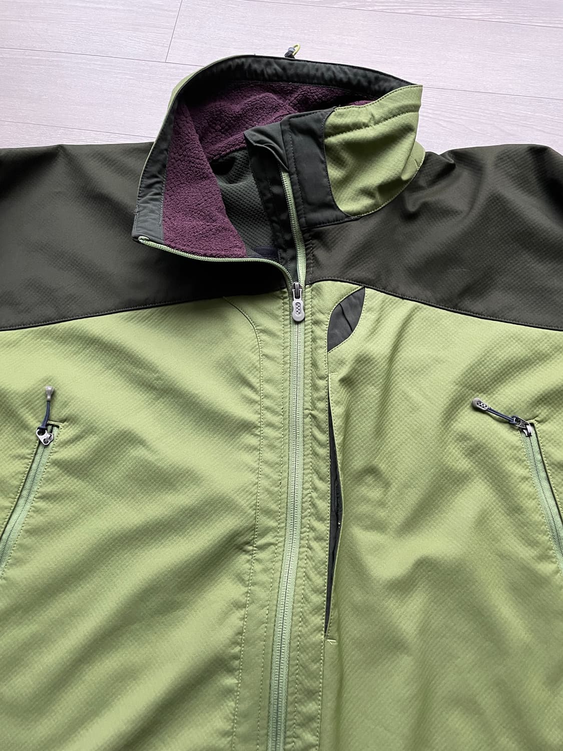 파타고니아 화이트 스모크 자켓 그린  상품이미지4