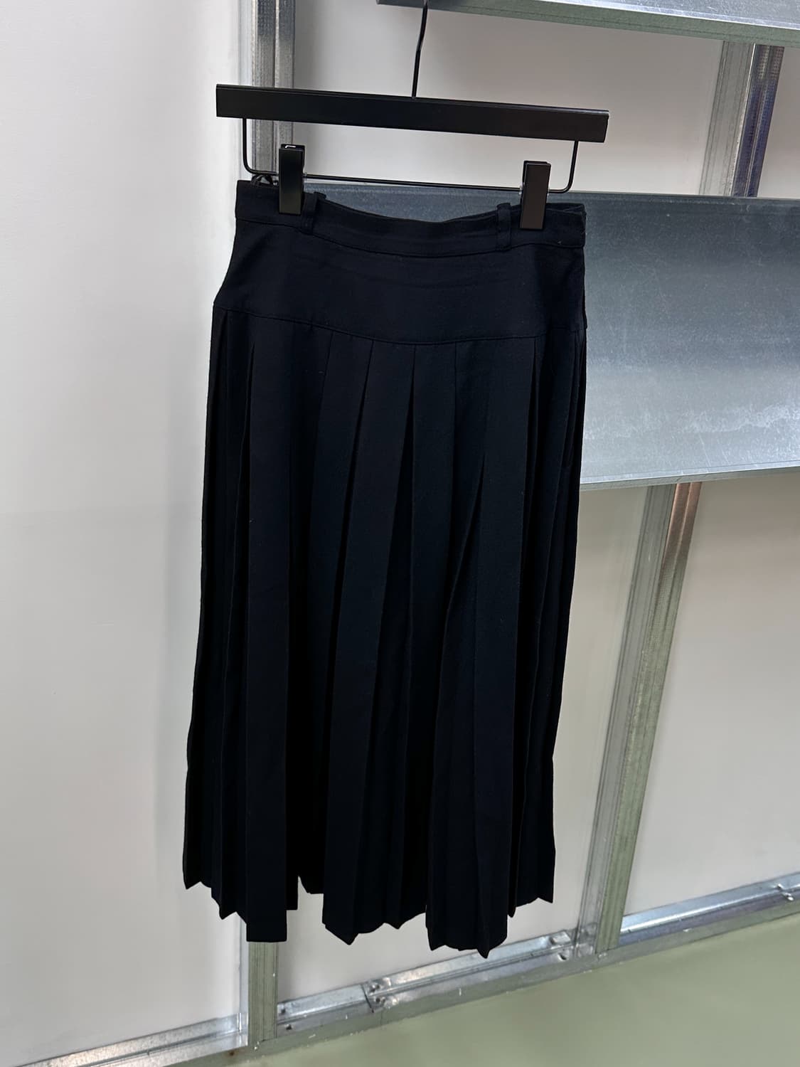 black wool pleats skirt 상품이미지5