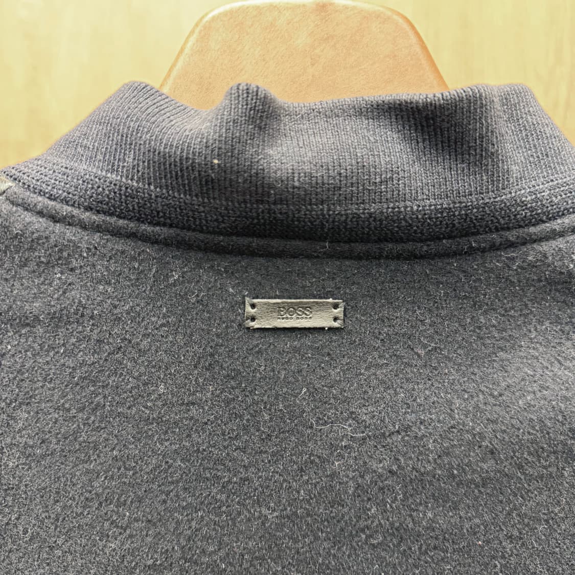 휴고 보스 블루종 자켓 레더 슬리브 배색 래글런 디테일 레귤러핏 네이비 상품이미지6