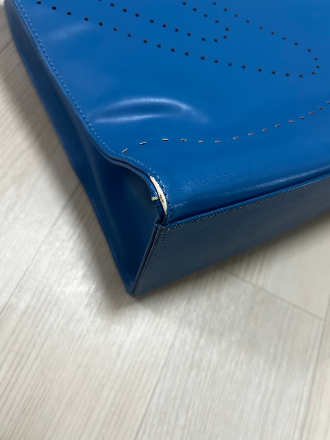 애드오프 PUNCHING LOGO BAG BLUE 상품이미지7