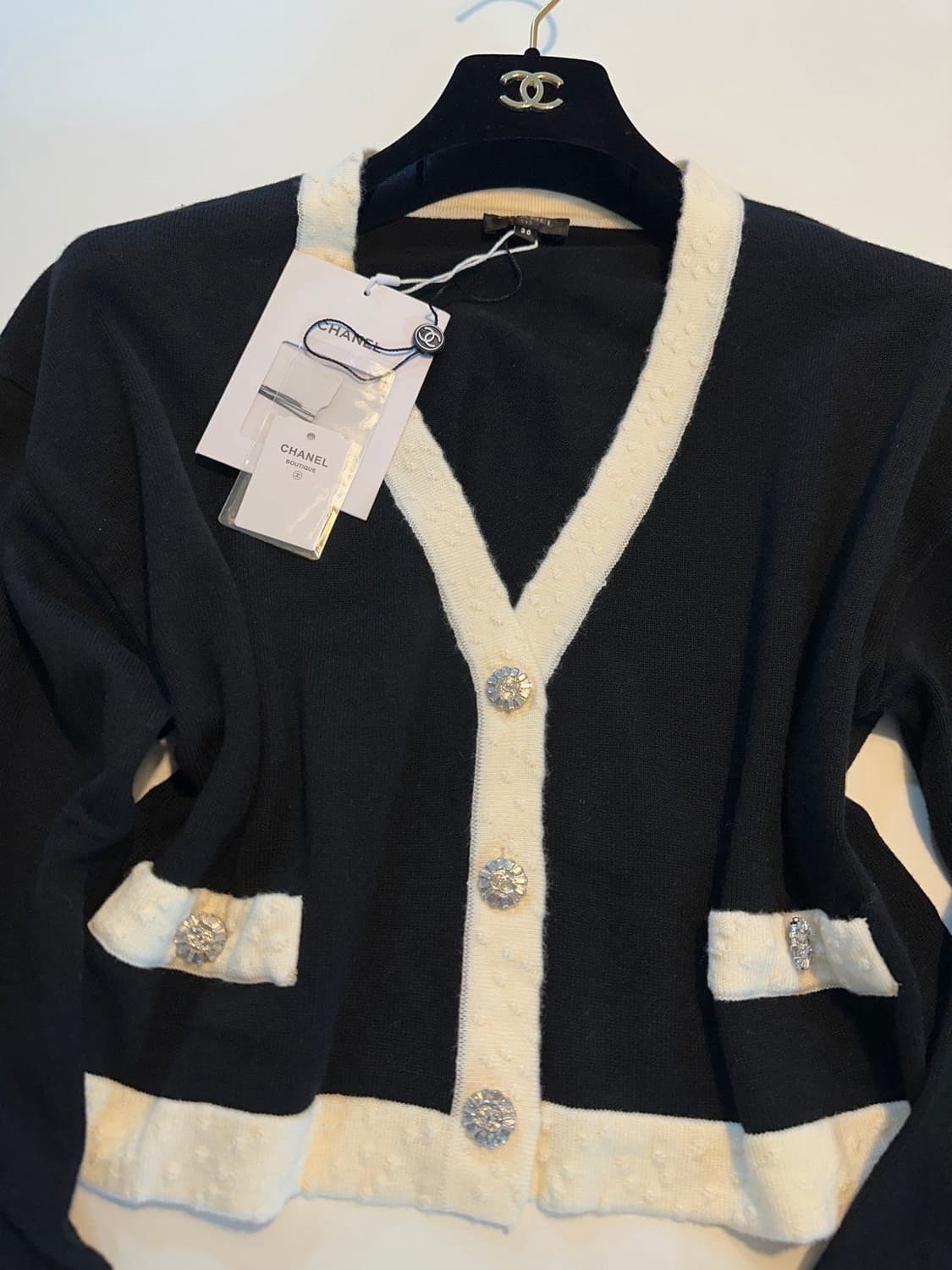 (새상품)샤넬 가디건 상품이미지6