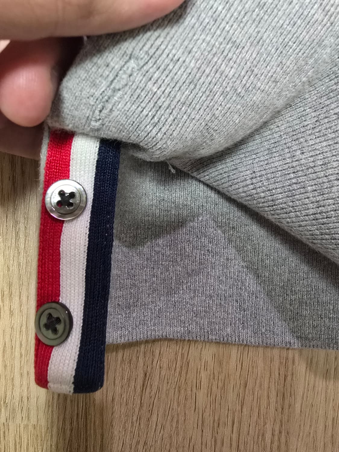 (정품) 톰브라운 사선완장 그레이 6사이즈 상품이미지5