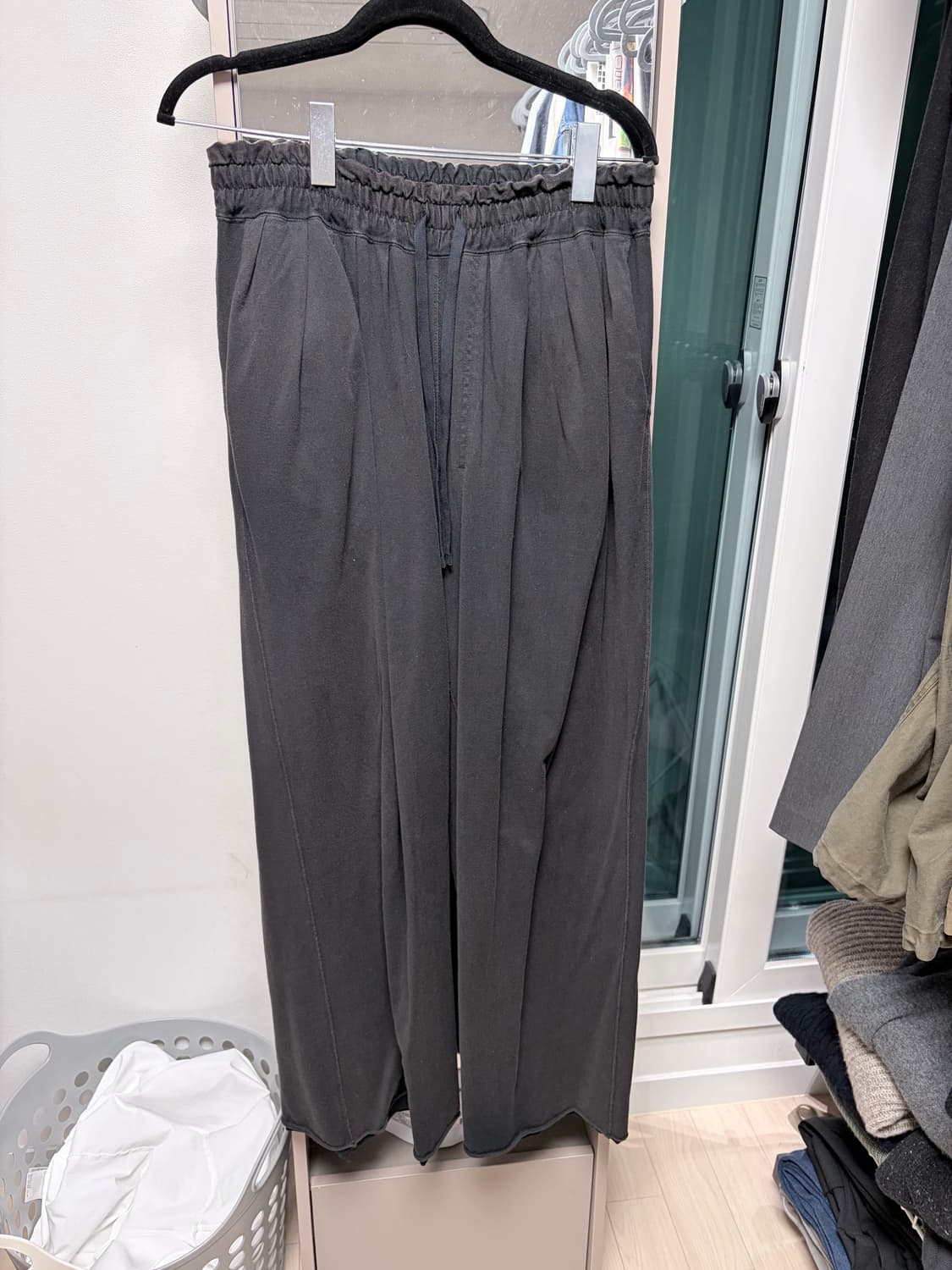 안셀름 드레이프 와이드 슬랙스 2사이즈 상품이미지1