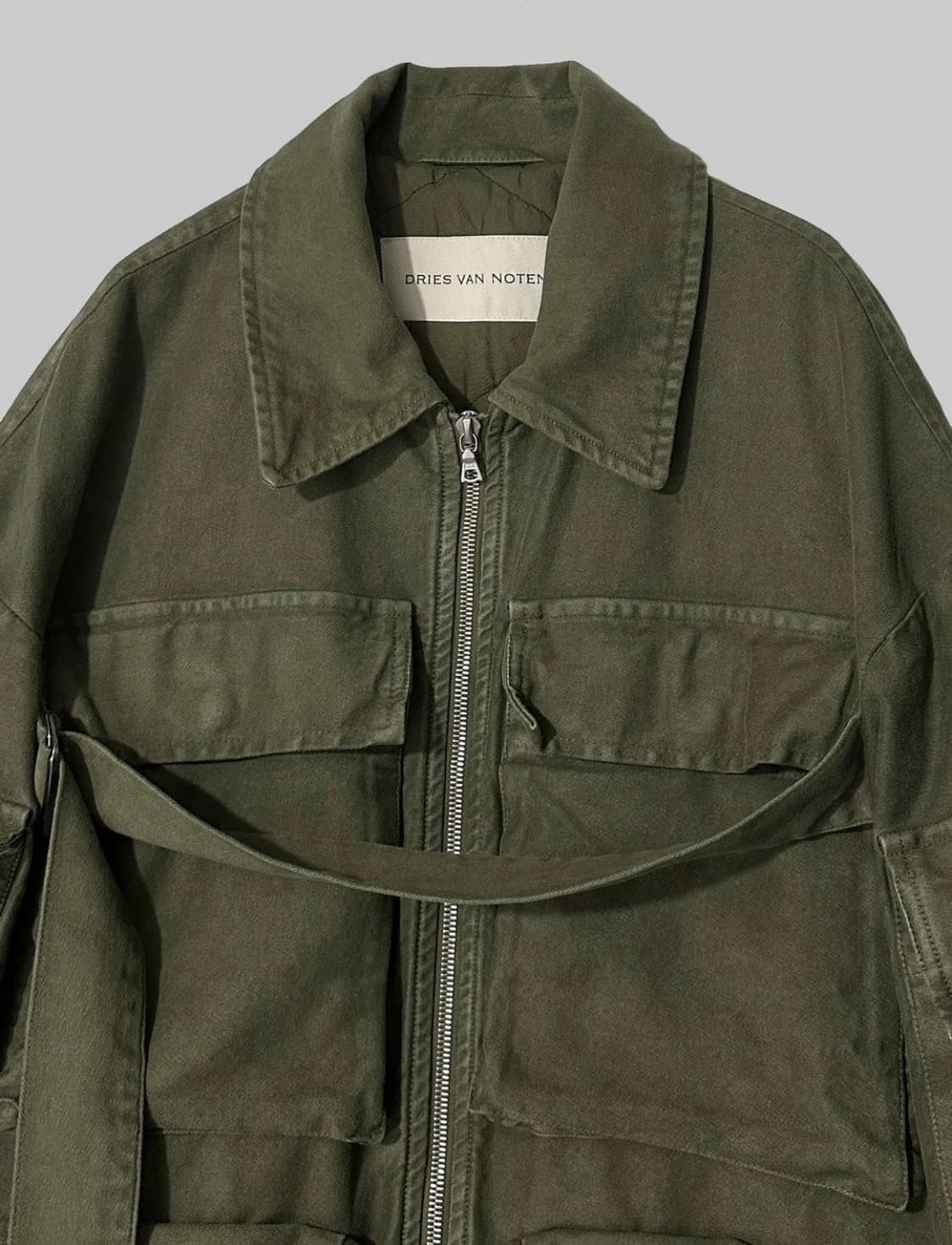 드리스반노튼 23FW 카고 자켓 새상품 판매 (이수혁 착용) 상품이미지2