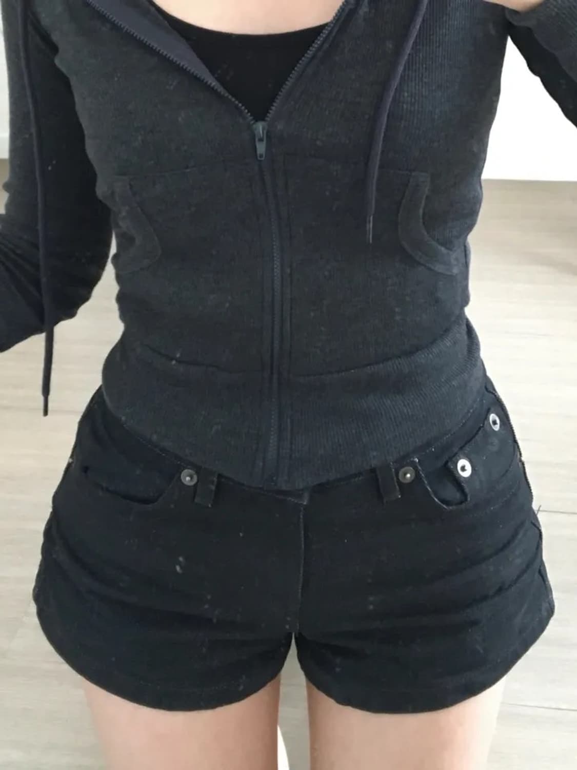 OOTJ 흑청 블랙 데님 숏팬츠 로우라이즈 논페이드 반바지 에이라인 상품이미지3