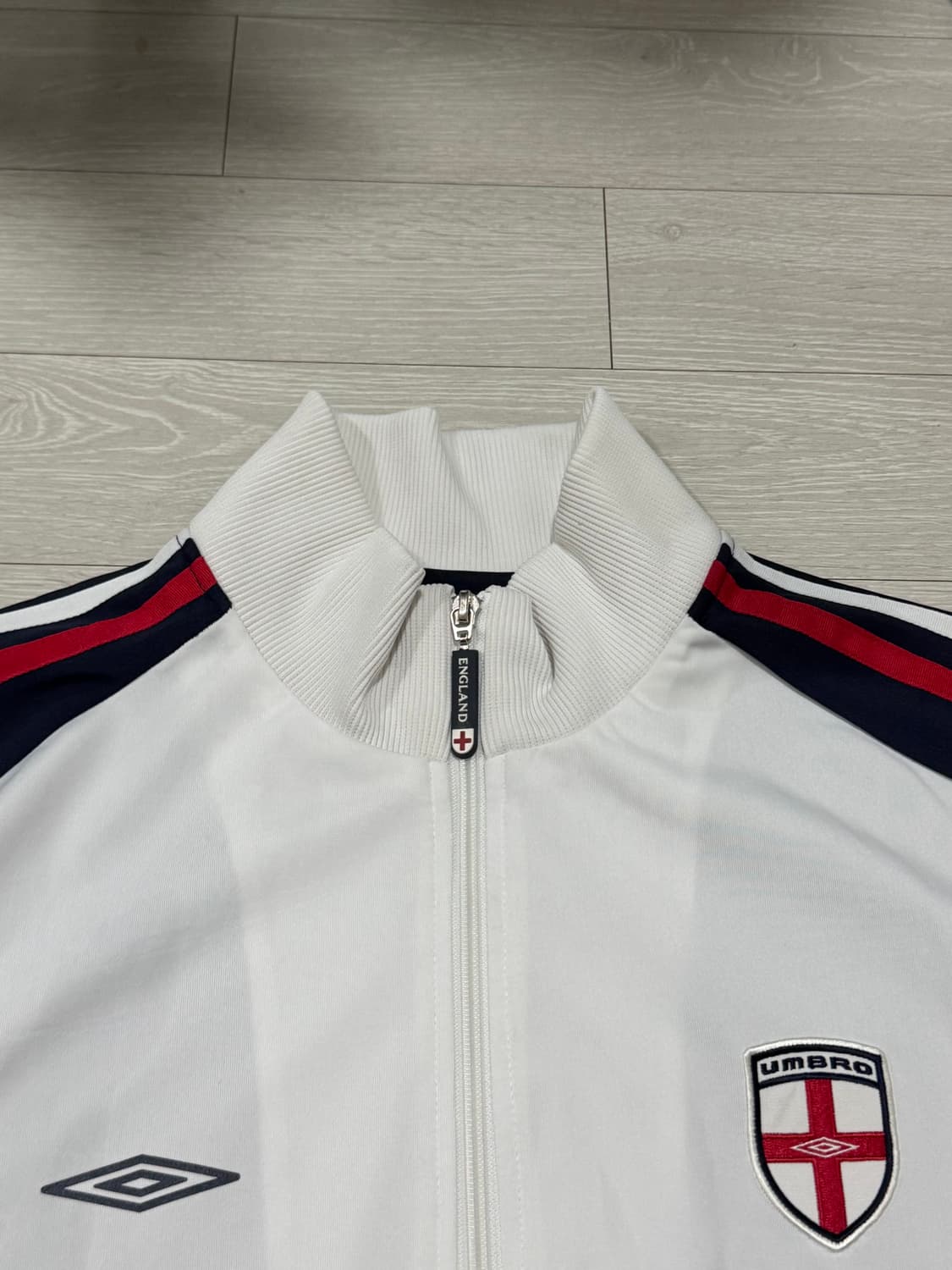 엄브로 잉글랜드 반팔 집업 져지 105 상품이미지4